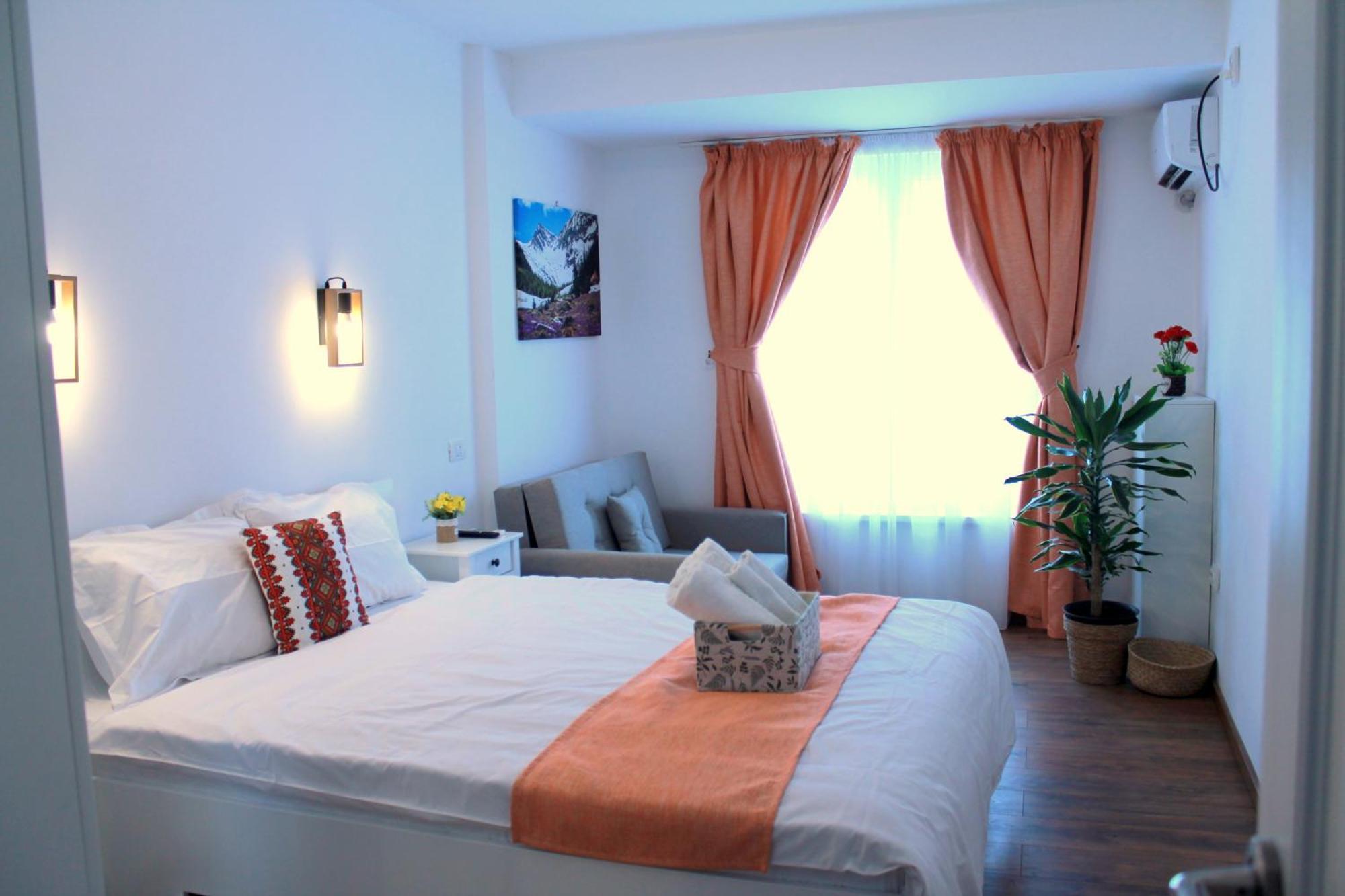 Traditional Romanian Apartments Bucharest Exterior photo